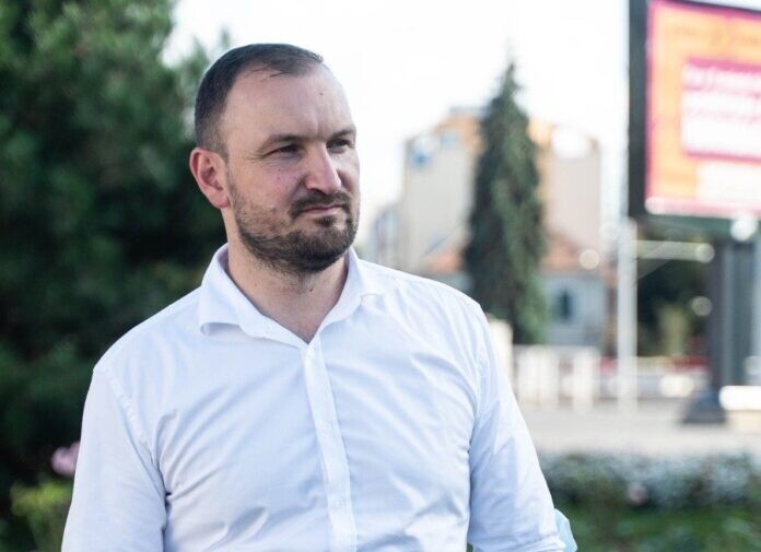foto adrian bibu