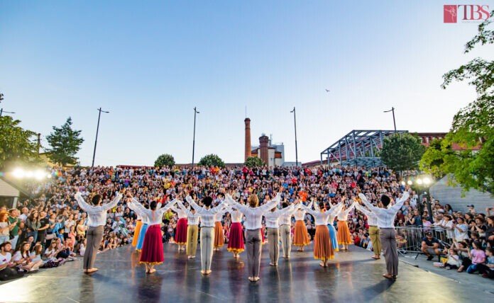 RSZ-In-numele-bucuriei-FITS2023-outdoor-credit_-TBS-Ovidiu-Matiu17