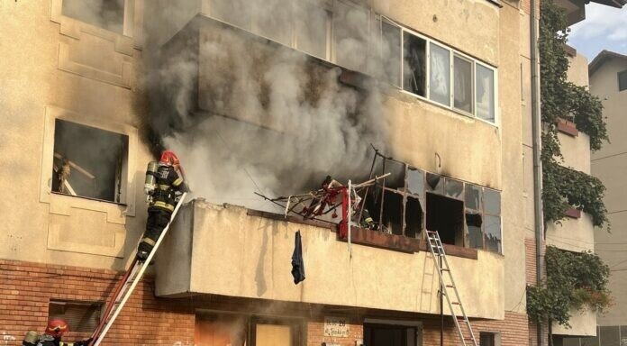 98cce1c5-76c4-4a2f-abe6-dc7361749404-1