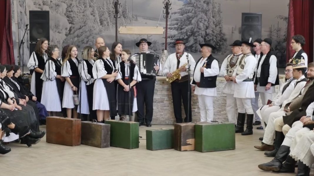 WhatsApp Image 2025-10-20 at 21.28.41