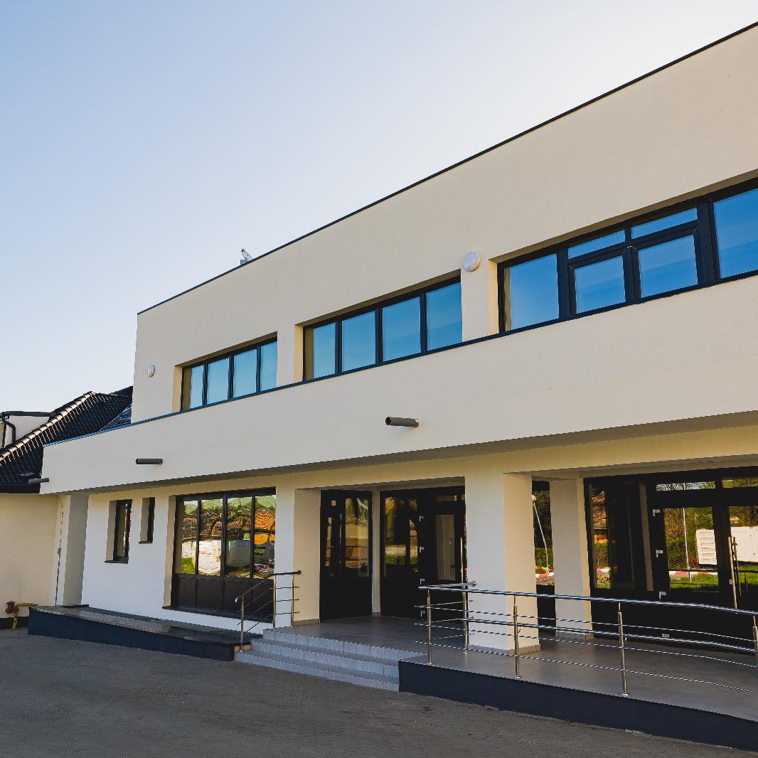 438738450_122104517942285325_2689996150276290550_n