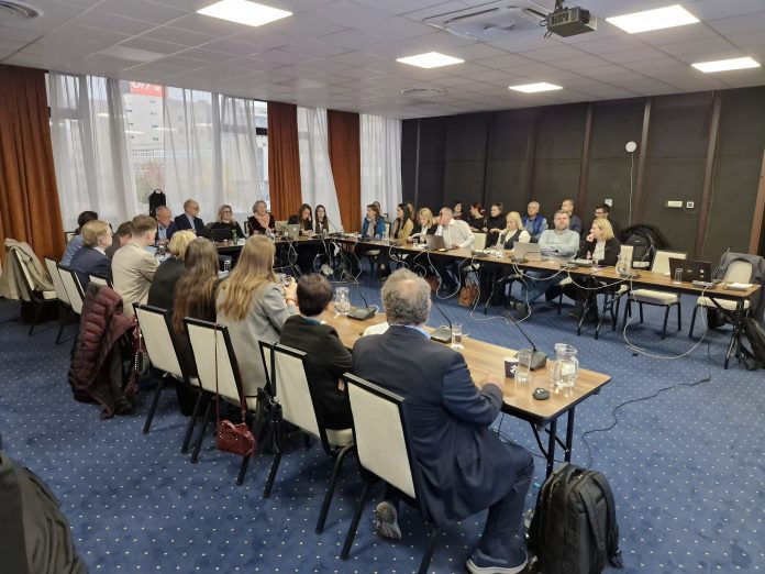 574560925_1172538938418005_2106001291443697682_n