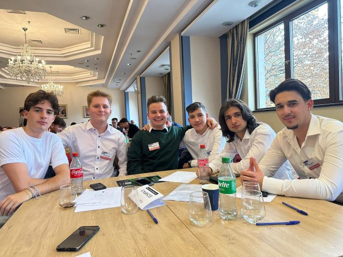 574978099_122102529117092595_5387307147190647351_n