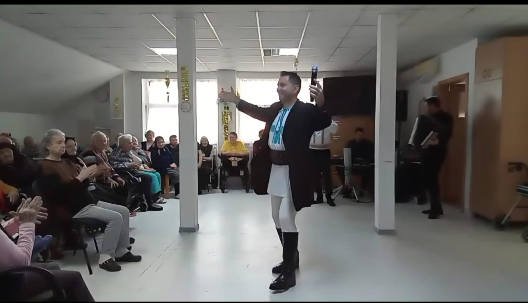 3adf779b-5626-418a-b837-3fc374703659