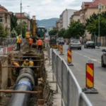 Lucrări la rețelele de apă Sibiu pe Șoseaua Alba Iulia, cu semn de circulație și șantier deschis