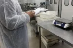 Controale ITM în industria alimentară din Sibiu: 48 de sancțiuni și amenzi de 24.500 de lei